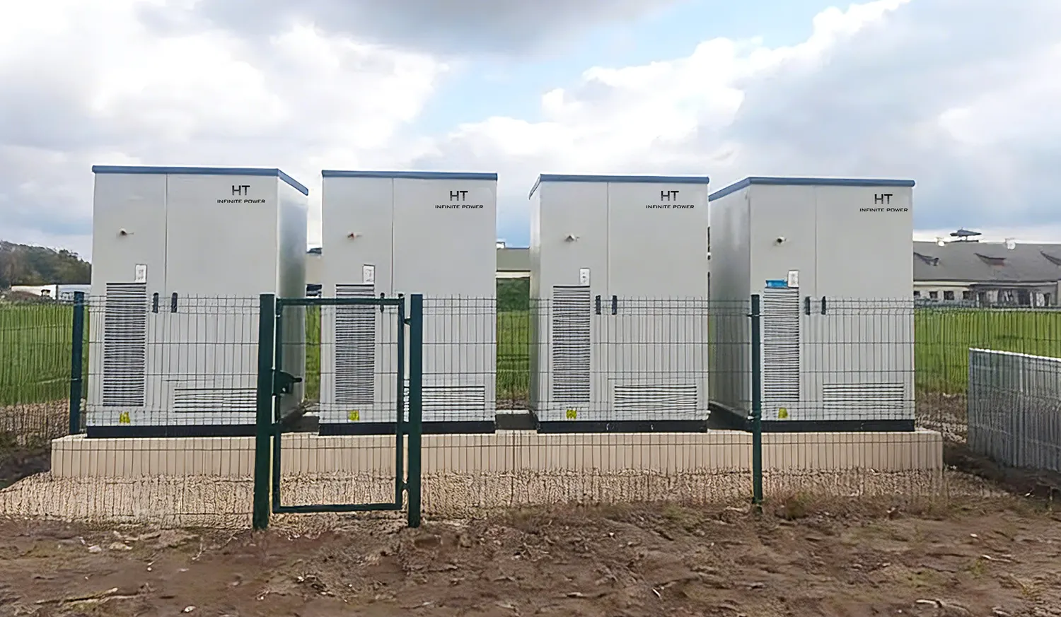 HT infinitepower 135 kW / 261 kWh commercieel energieopslagsysteem projectcase